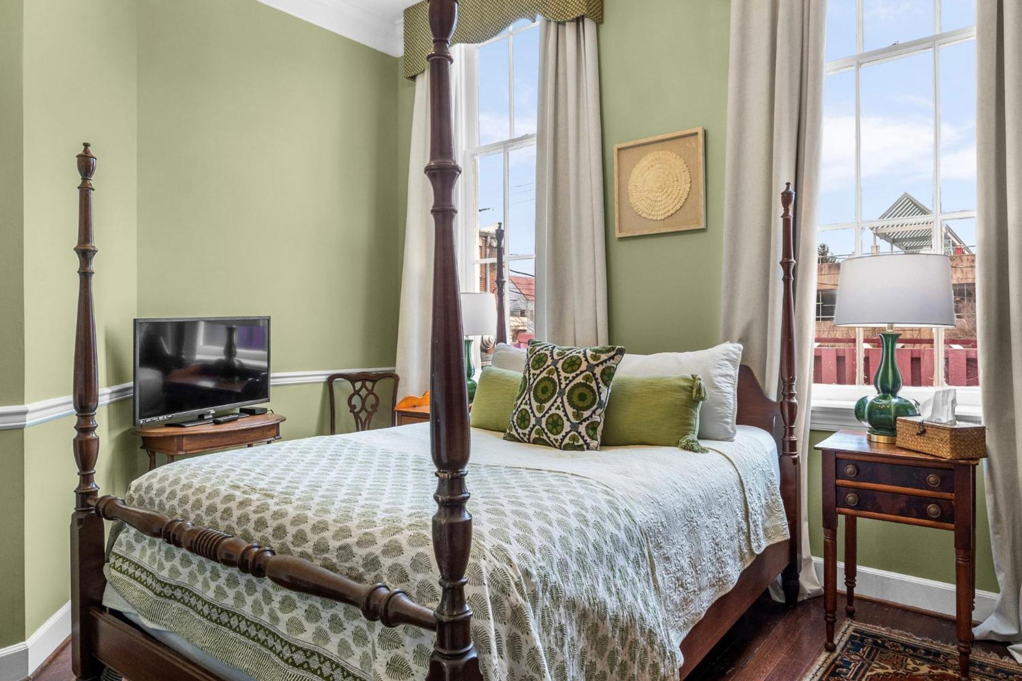 Leesburg Colonial Inn Екстер'єр фото