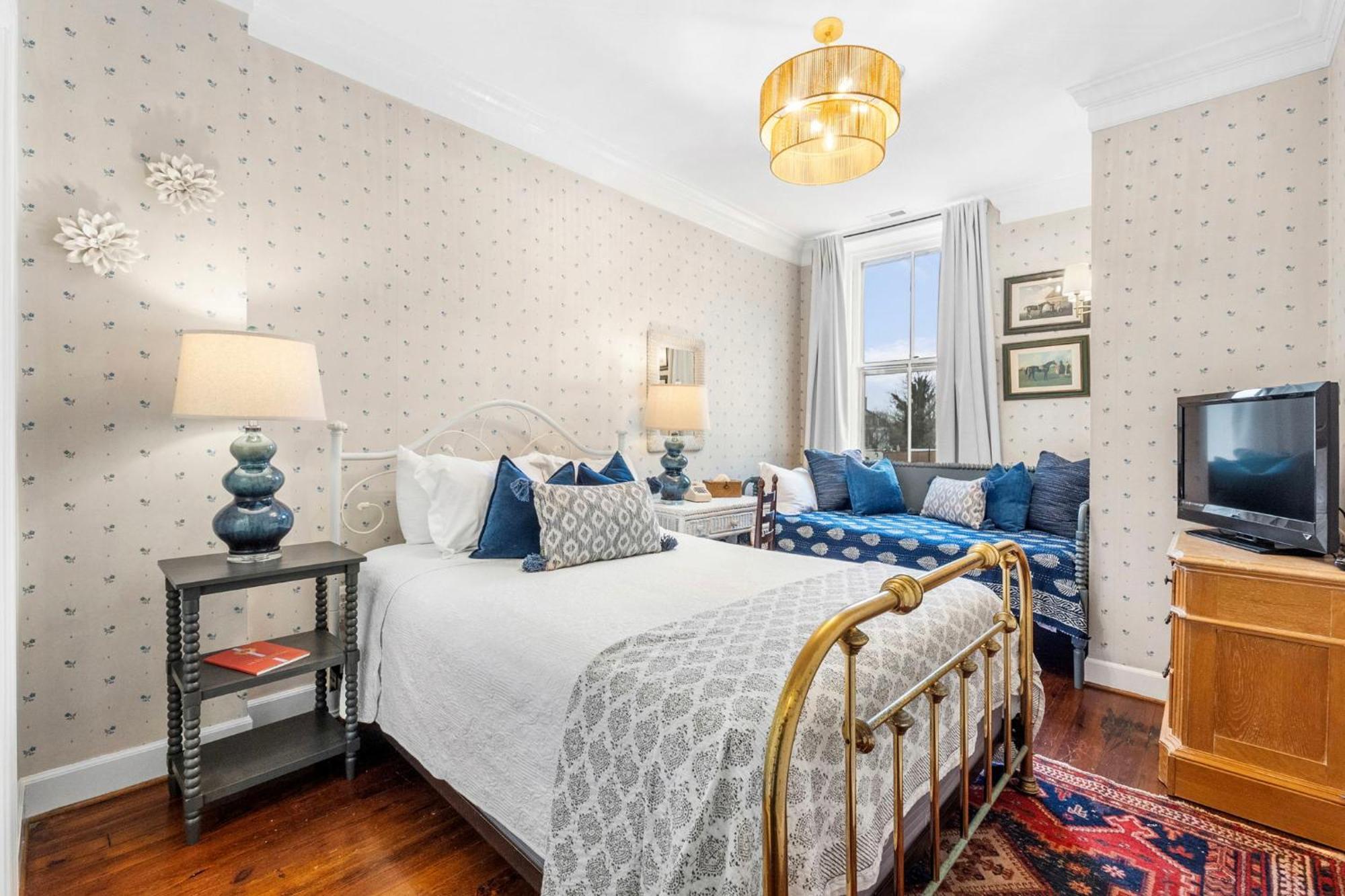 Leesburg Colonial Inn Екстер'єр фото